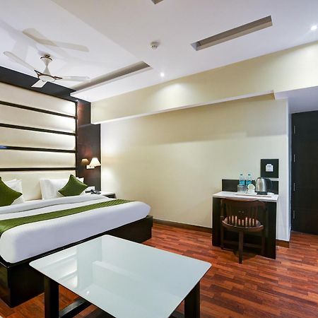 Hotel Geet Deluxe Neu-Delhi Exterior foto