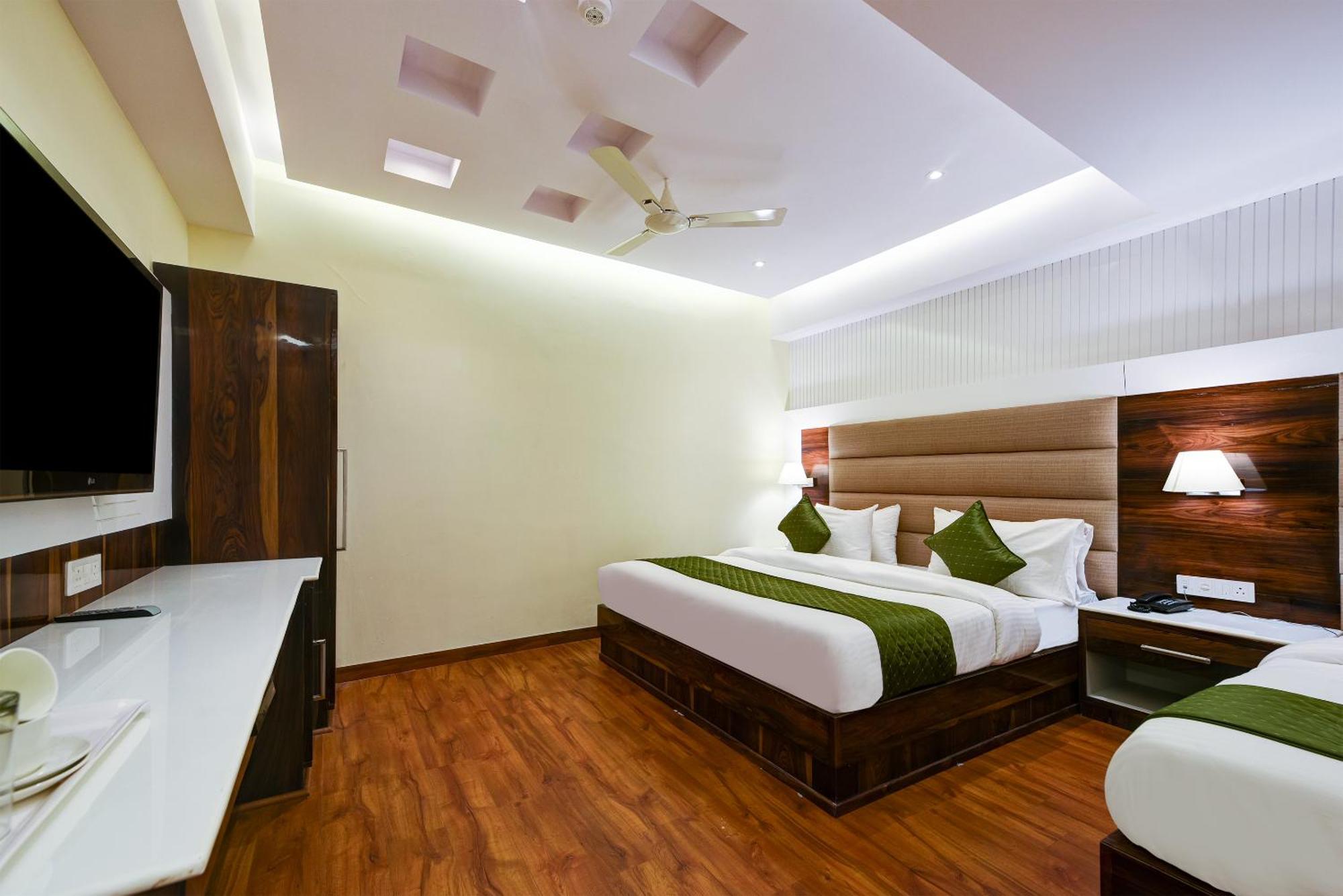 Hotel Geet Deluxe Neu-Delhi Exterior foto