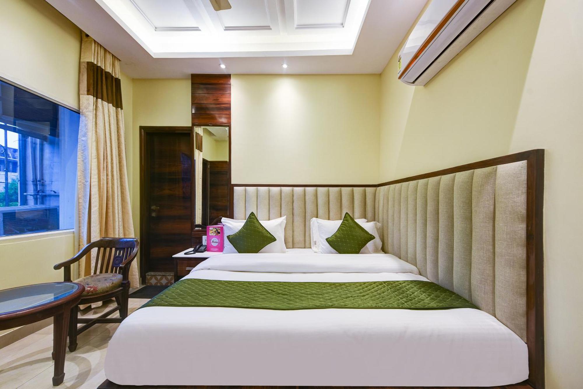 Hotel Geet Deluxe Neu-Delhi Exterior foto