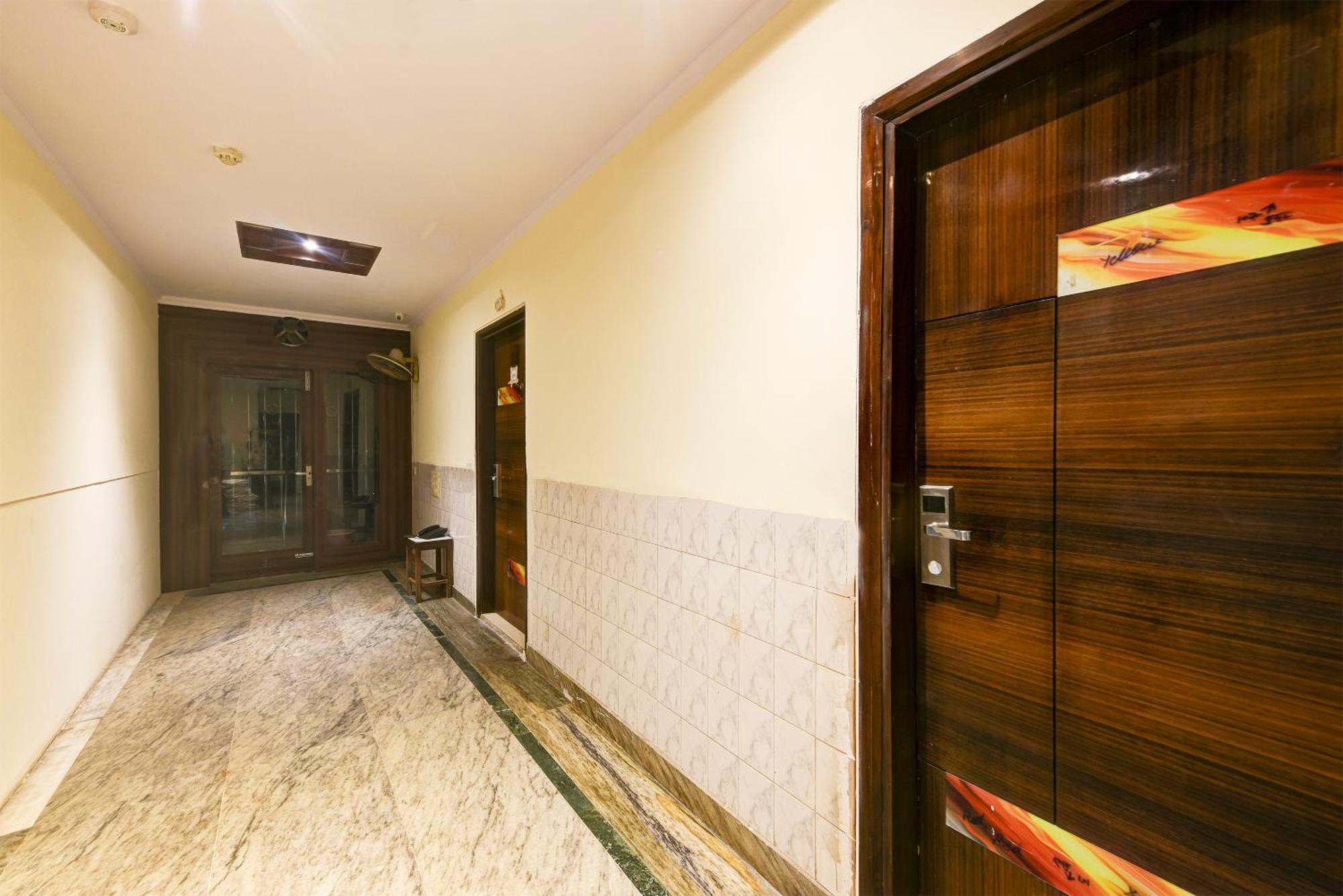 Hotel Geet Deluxe Neu-Delhi Exterior foto
